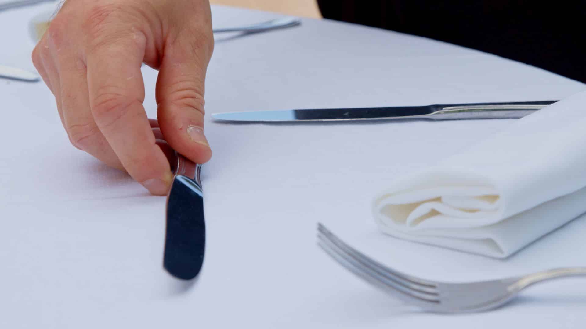 Dressage de table pour un événement festif au domaine