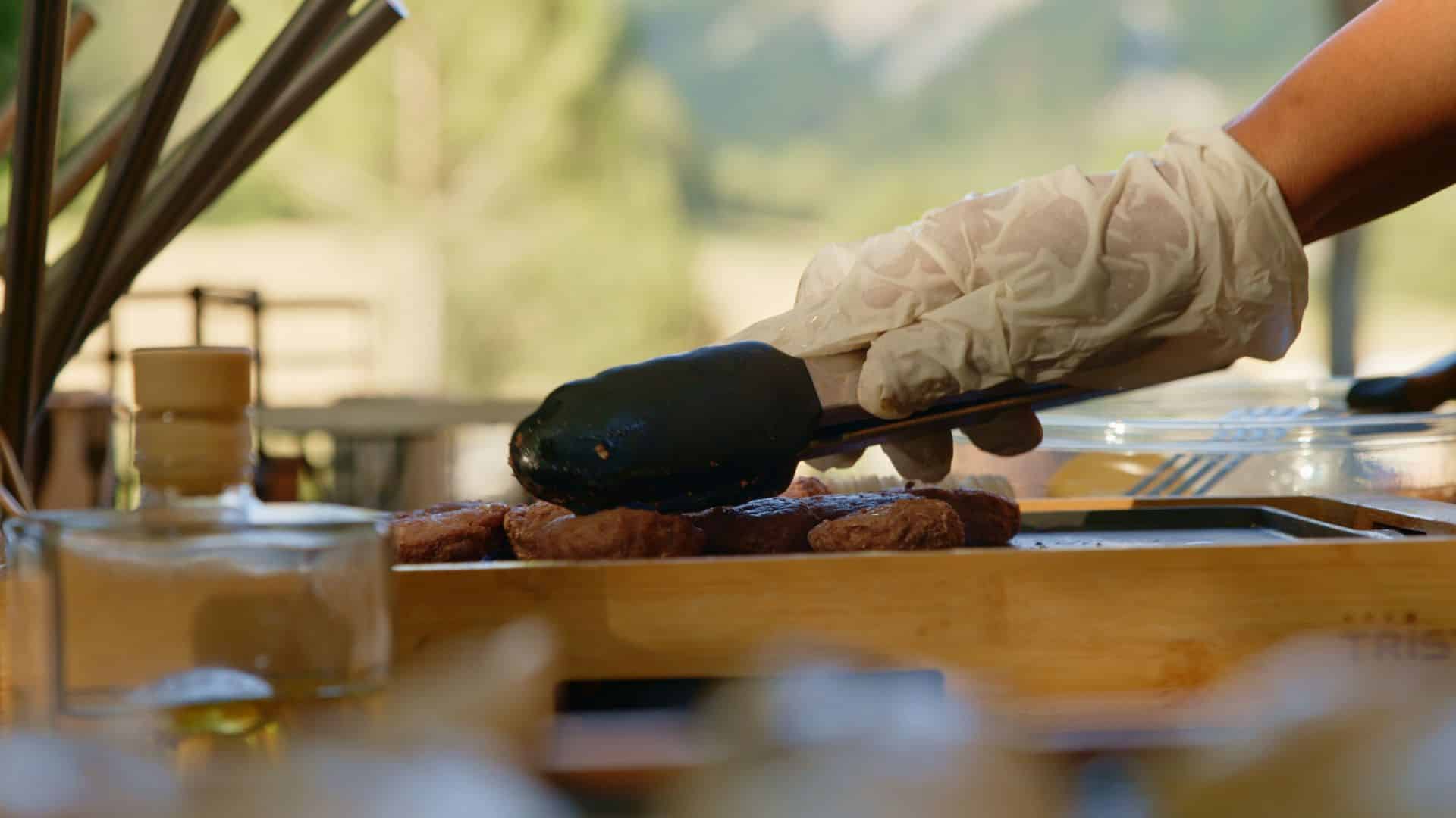 Préparation culinaire en plein air